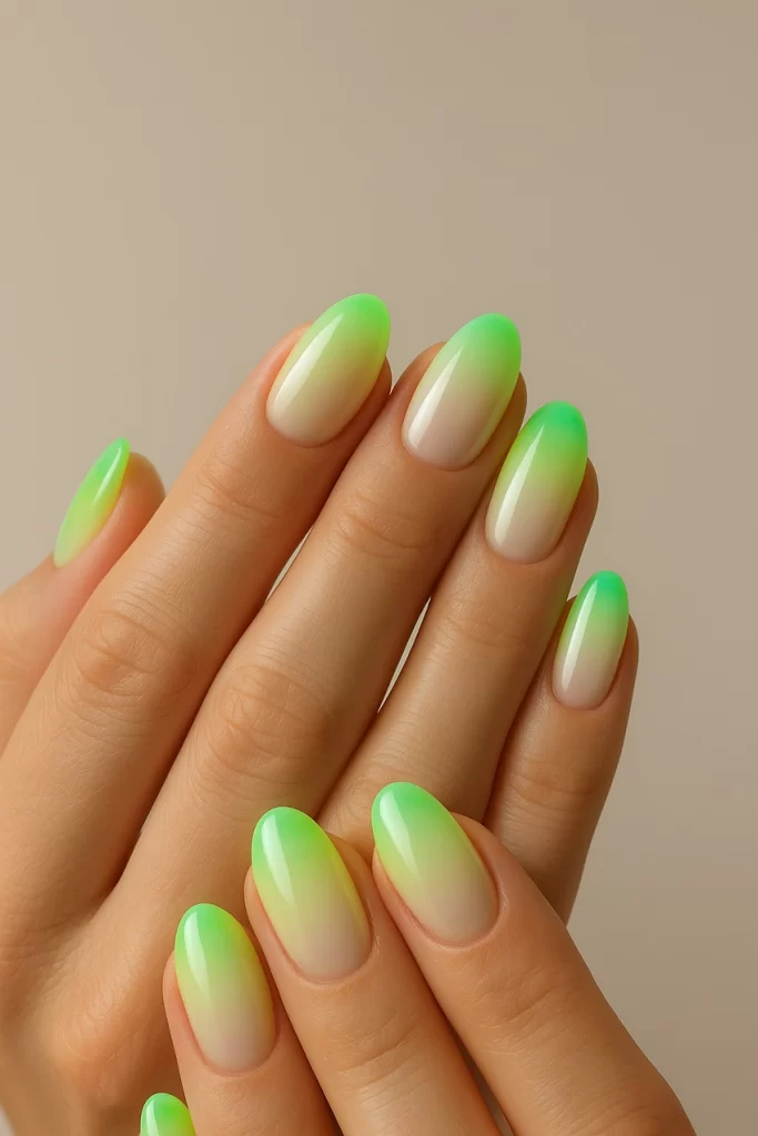 Gel-Lac-Neon-Glowing-3 Aura ombré effect with opalescent shades, Gel Lac Neon Glowing nail art