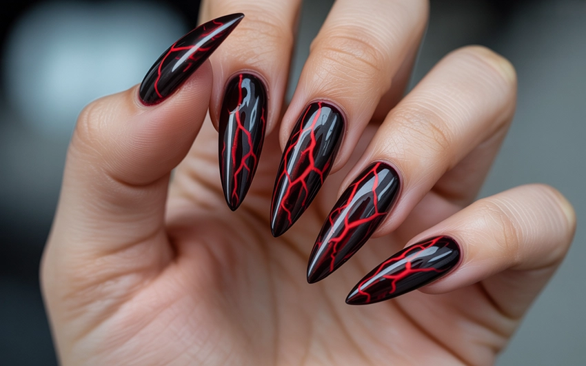 Halloweeni-korom-08 Halloween Nail Inspirations