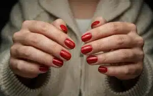 gel polish does not adhere when applied too thick